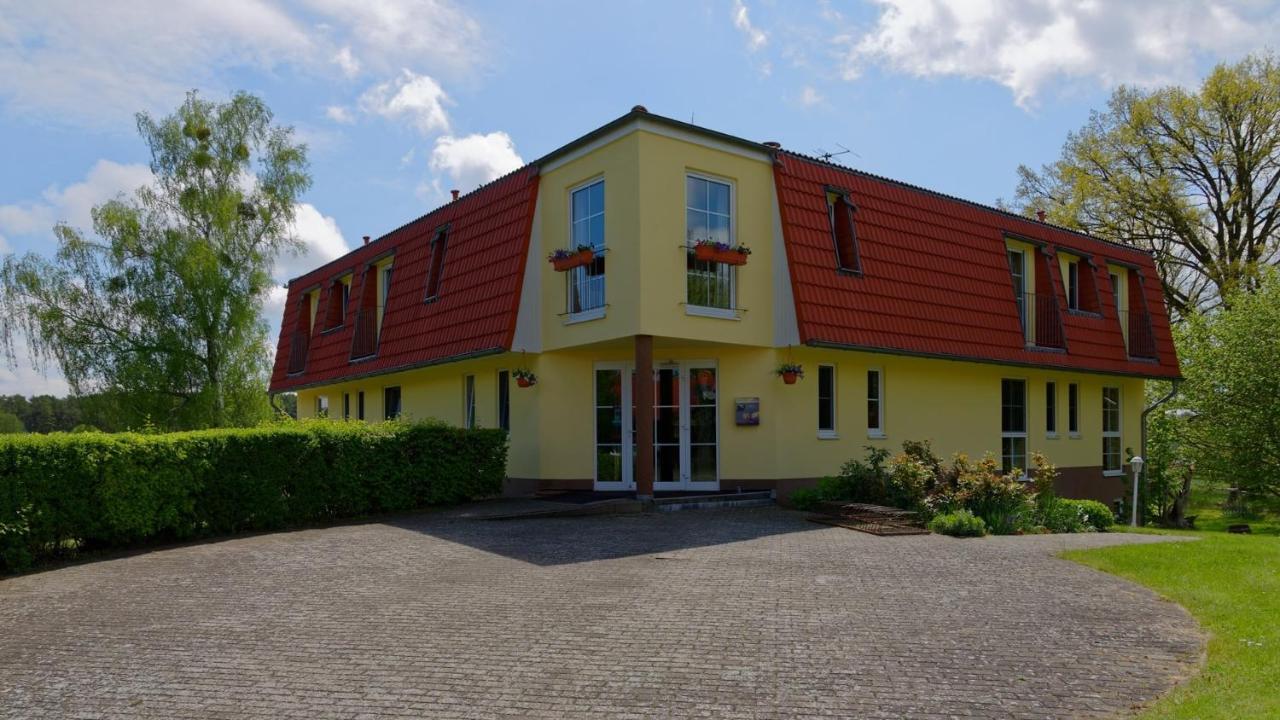 Landhotel Am Peetscher See Mirow Eksteriør billede