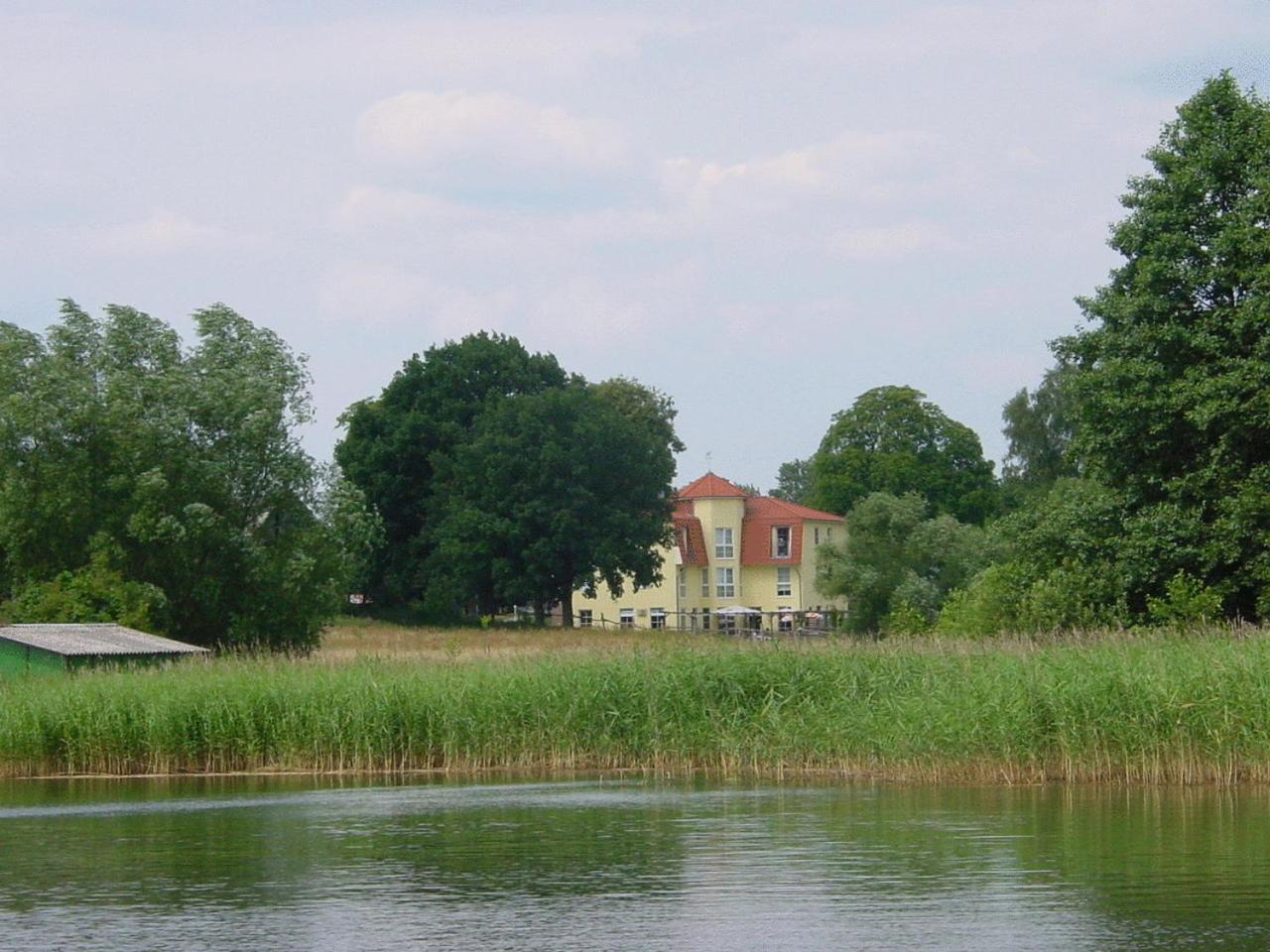Landhotel Am Peetscher See Mirow Eksteriør billede